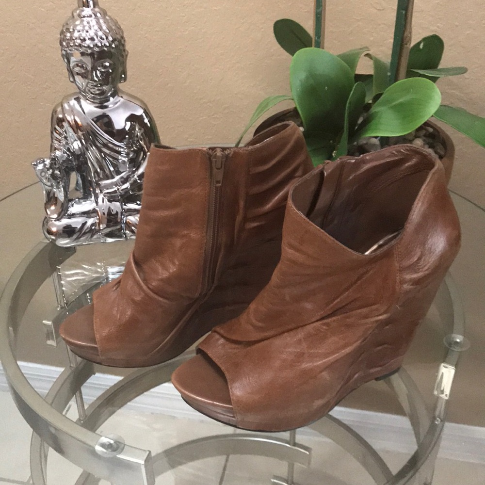 Heels boots